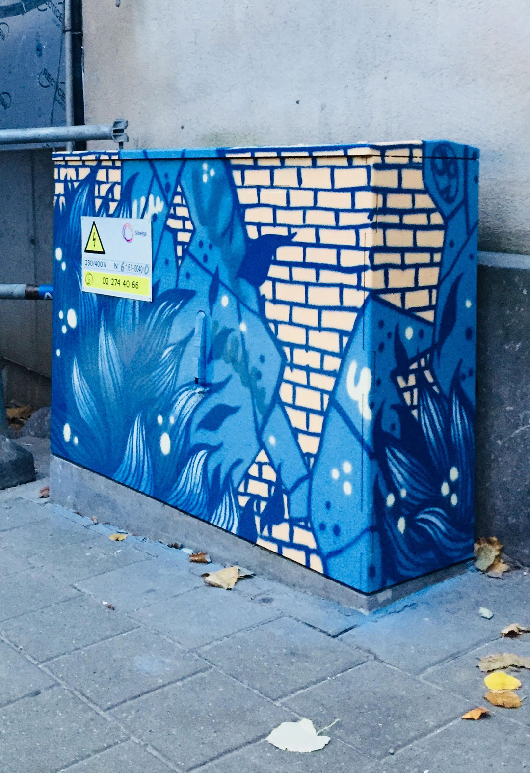 https://www.propaganza.be/wp-content/uploads/2020/02/mobilier-urbain-_-artiste-WENC-_-Ixelles.jpg